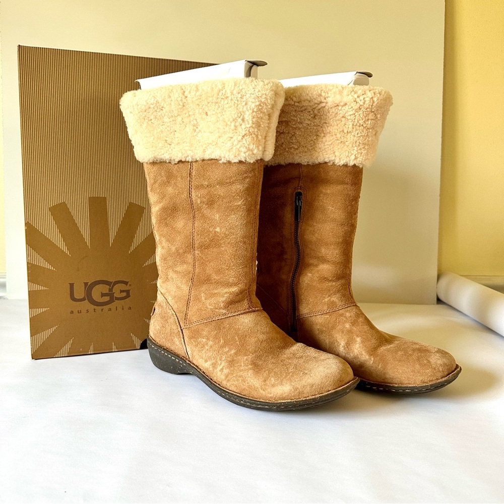 UGG AUSTRALIA KARYN CUFF SHEEPSKIN BOOT- worn once